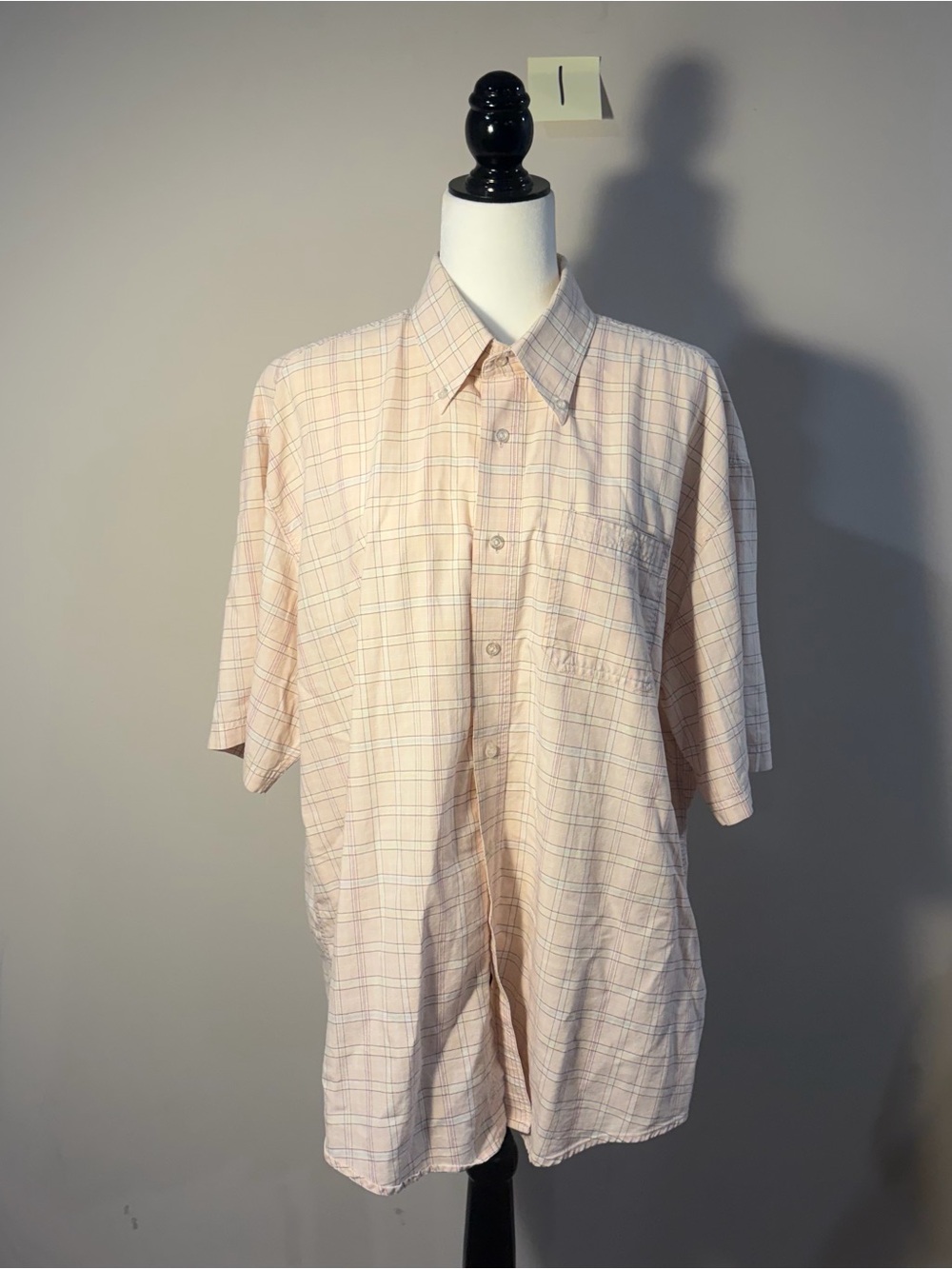 Men's Peach Plaid Short-Sleeve Button-Down Shirt